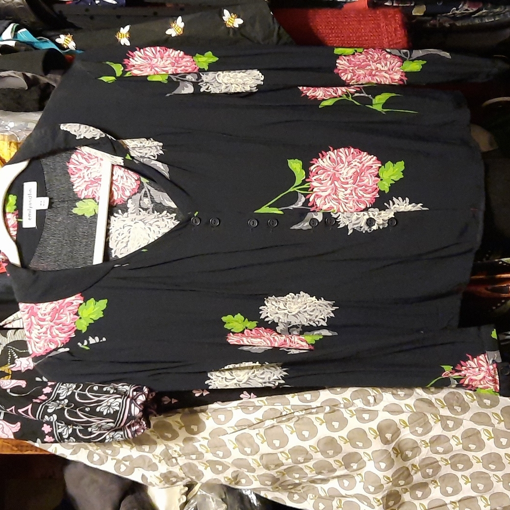 Emily and fin blouse floral
